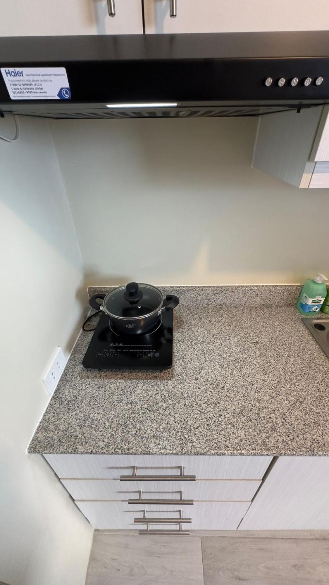 Modern & Comfy Studio - Steps From Ayala Mall, Cebu City Esterno foto